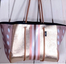 Load image into Gallery viewer, NWT © Amber Embers smooth blushed bronze lit metallic neoprene TOTE w auburn fawn snap sides + rouged amber & chocolate brown racing stripe