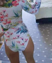 Load image into Gallery viewer, Aussie Betty BOARD CROP #surfsuit S - XL rashguard swimsuit pink blue reef on white