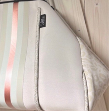 Load image into Gallery viewer, NEOPRENE waterproof Tote bag © Opal Leopard 2.0 cream white / light beige large purse + metallic rose gold racing stripes Onyx Amber Sahara