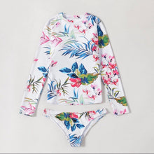 Load image into Gallery viewer, Aussie Betty BOARD CROP #surfsuit S - XL rashguard swimsuit pink blue reef on white
